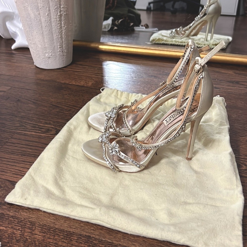 Badgley Mischka wedding shoes